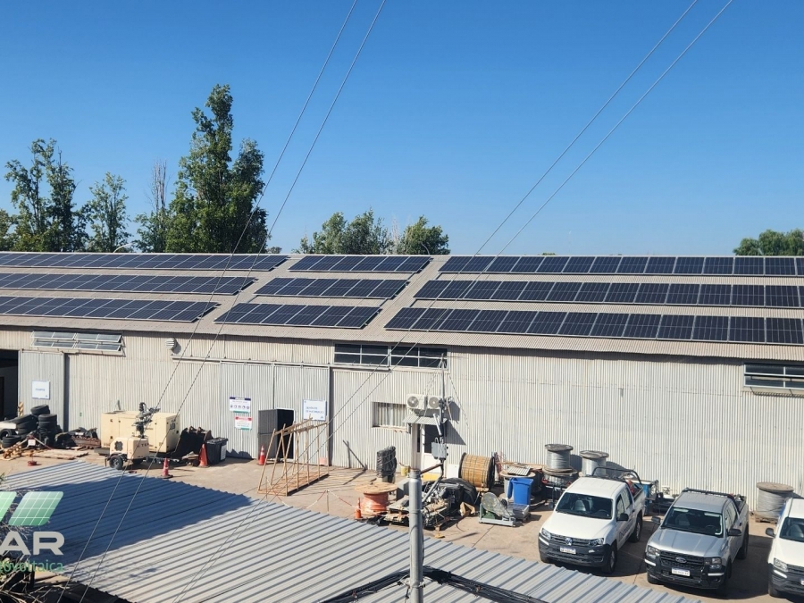 Dejá de pagar multas por exceso de potencia: Cómo el Peak Shaving blinda la rentabilidad de tu empresa