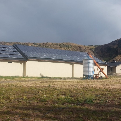 Instalar y olvidar: El sistema de monitoreo de Aldar que cuida tu energía mientras vos descansás.